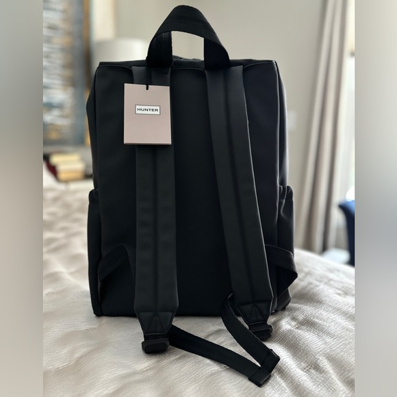 Hunter Top Clip Backpack Bag Black NEW with Tags - Picture 2 of 10